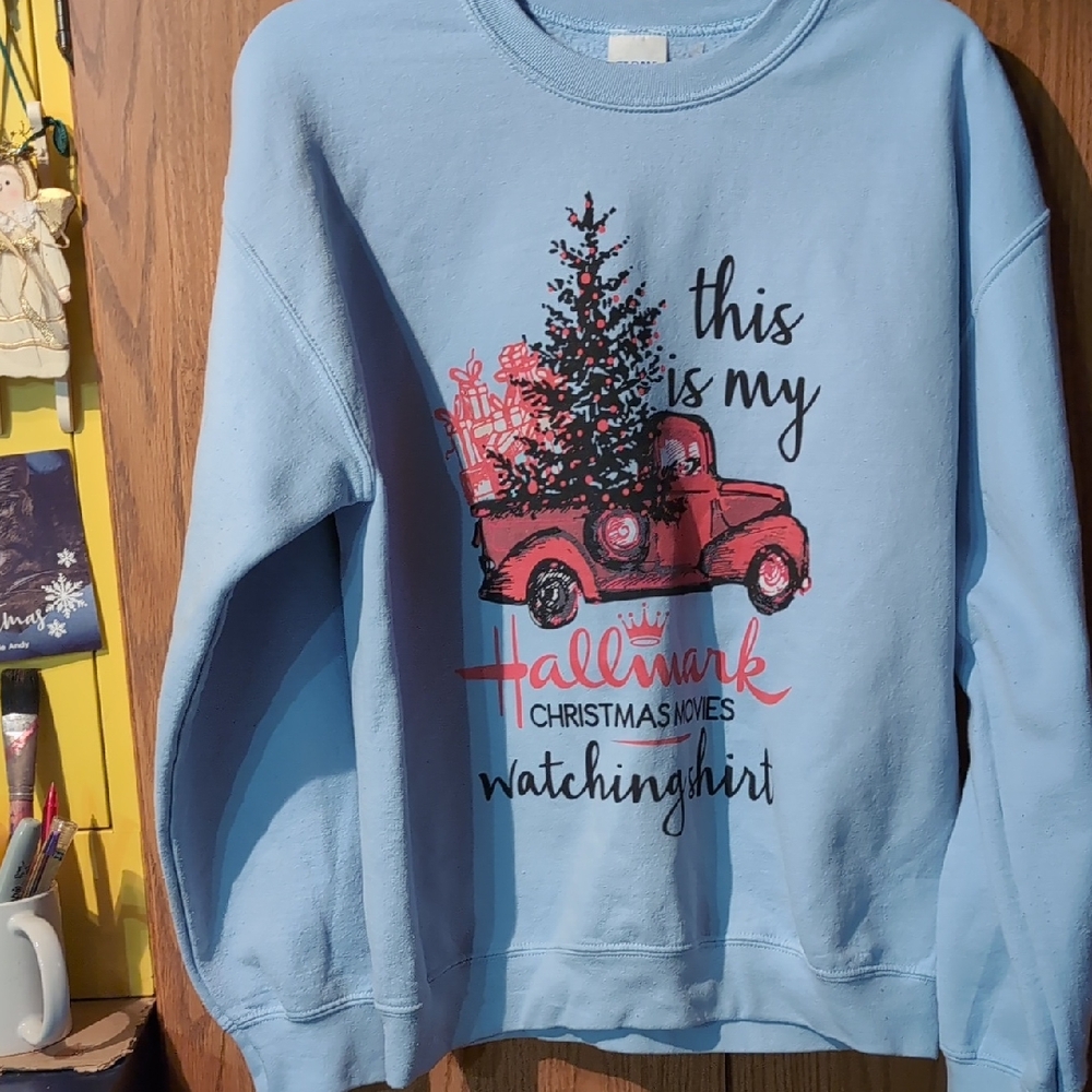 Gildan Heavy Blend Light Blue Sweatshirt